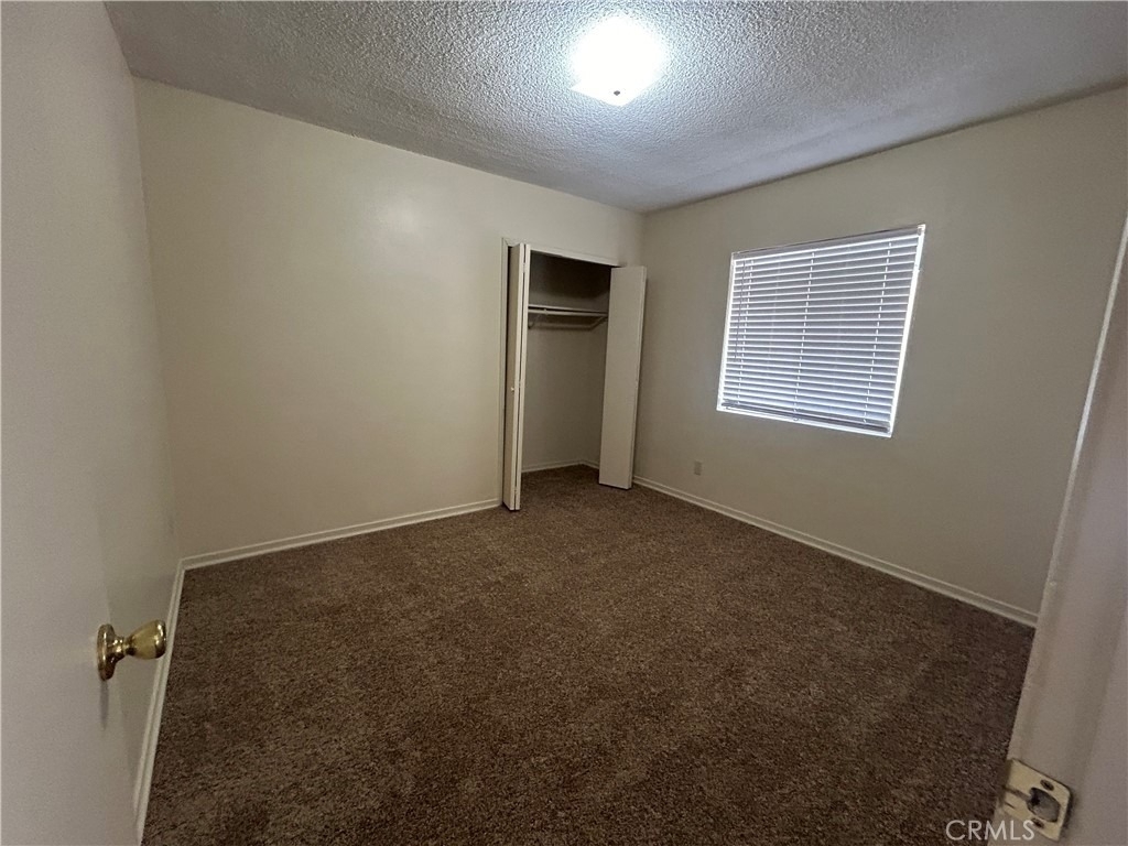 327 W Carson Street - Photo 4