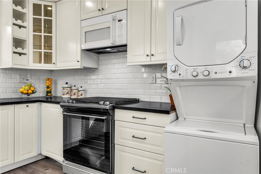 501 Ave B - Photo 7