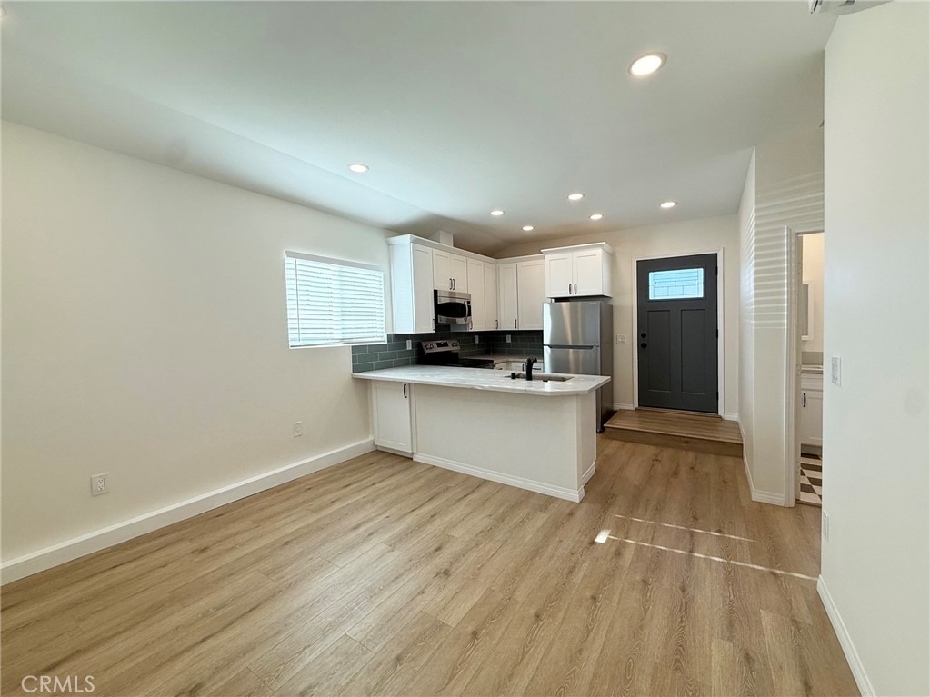 10172 Fern Avenue - Photo 5