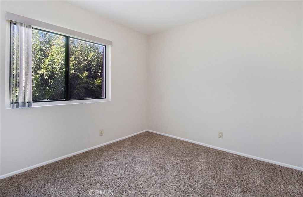 356 Mountain Court - Photo 15