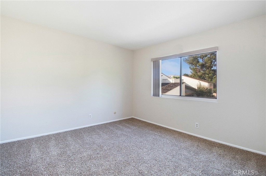 356 Mountain Court - Photo 17
