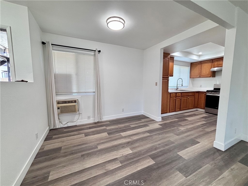 840 Anaheim - Photo 8