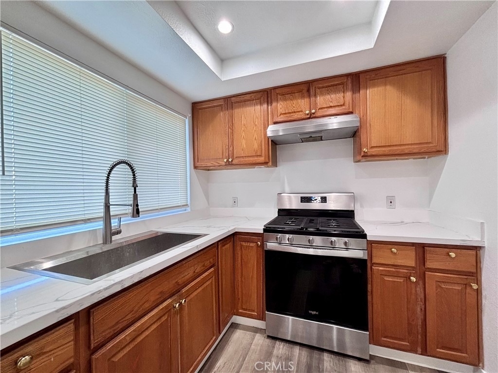 840 Anaheim - Photo 10
