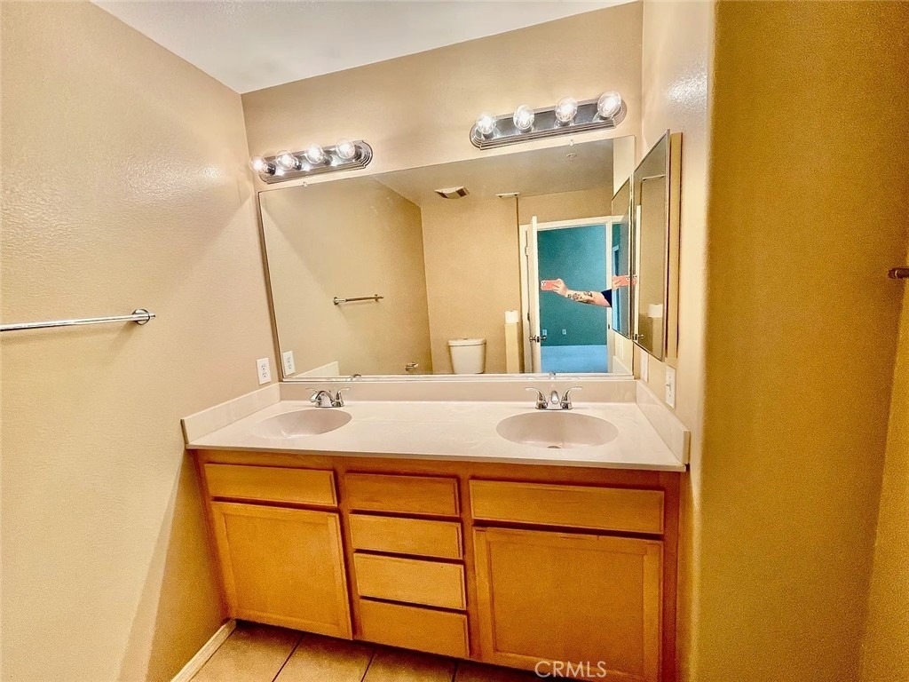 310 E Mccoy Lane - Photo 8