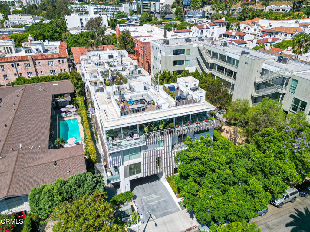 1345 Havenhurst - Photo 0