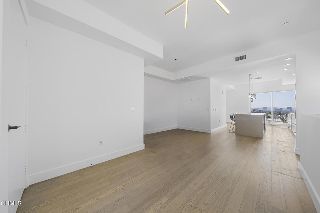 1345 Havenhurst - Photo 3