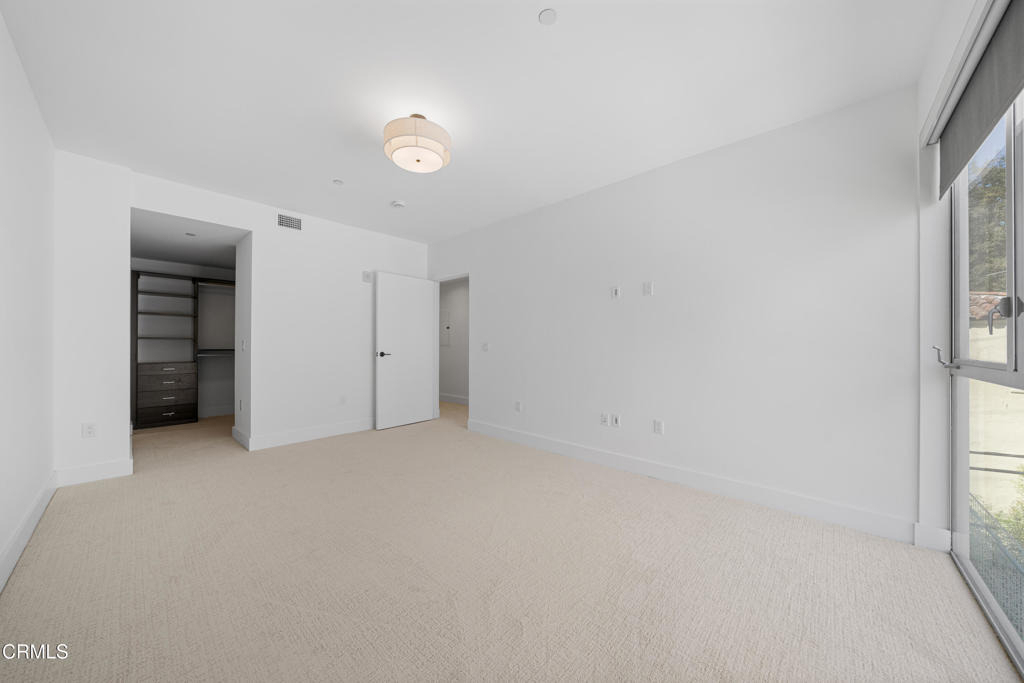 1345 Havenhurst - Photo 20