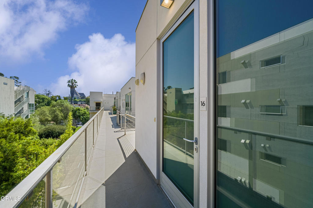 1345 Havenhurst - Photo 25