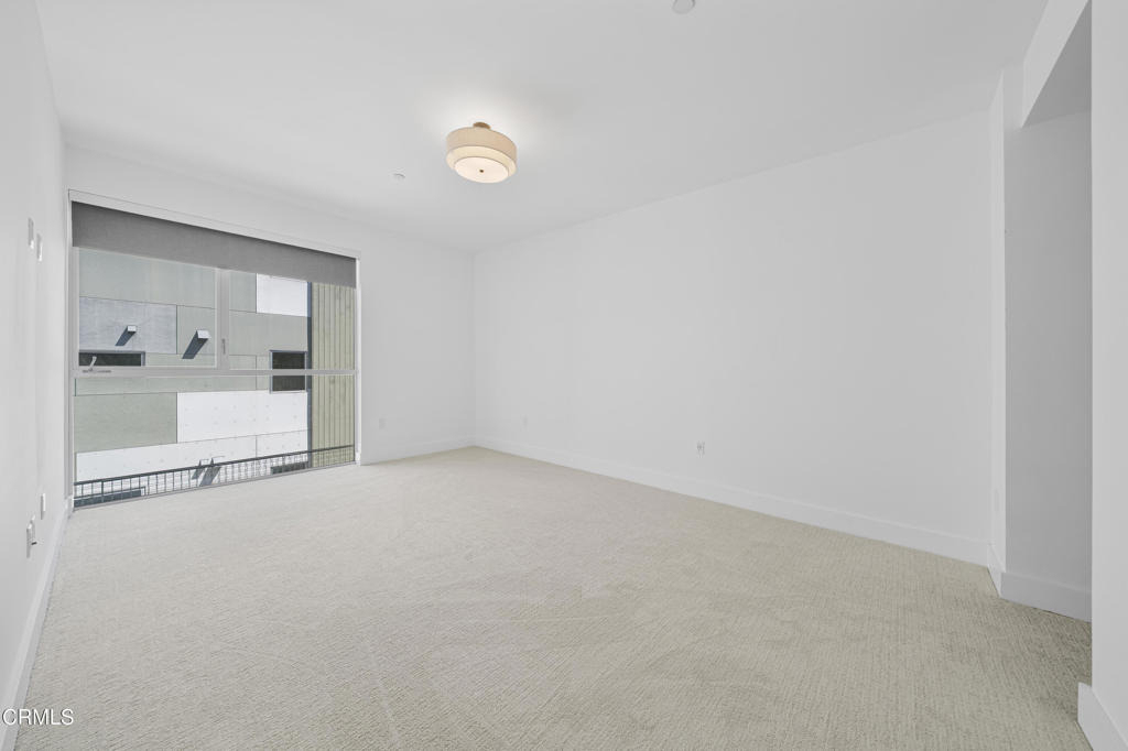 1345 Havenhurst - Photo 19