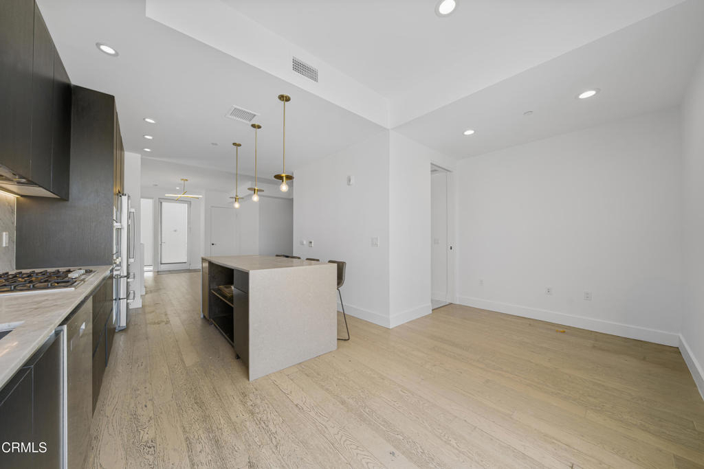 1345 Havenhurst - Photo 8