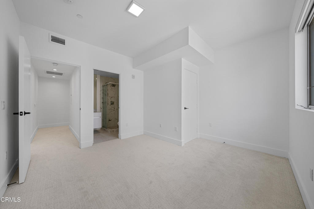 1345 Havenhurst - Photo 16