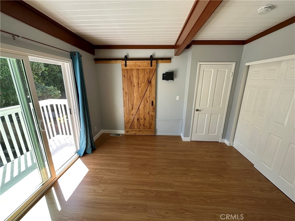 1064 Santa Ana - Photo 4