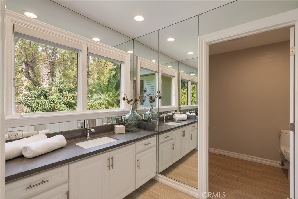 10711 Rockhurst Avenue - Photo 32
