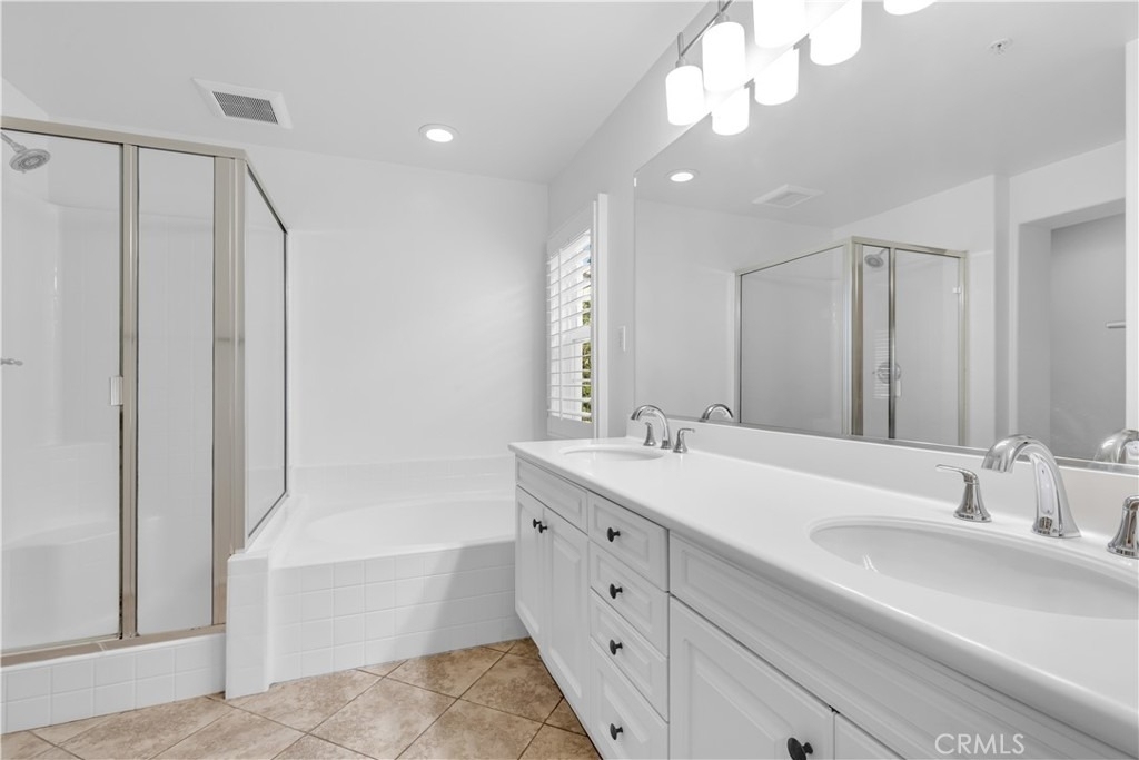 9 Fieldhouse - Photo 16