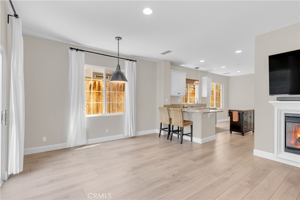 9 Fieldhouse - Photo 9