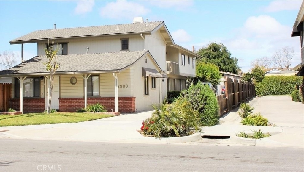 2383 Carlton Place - Photo 1