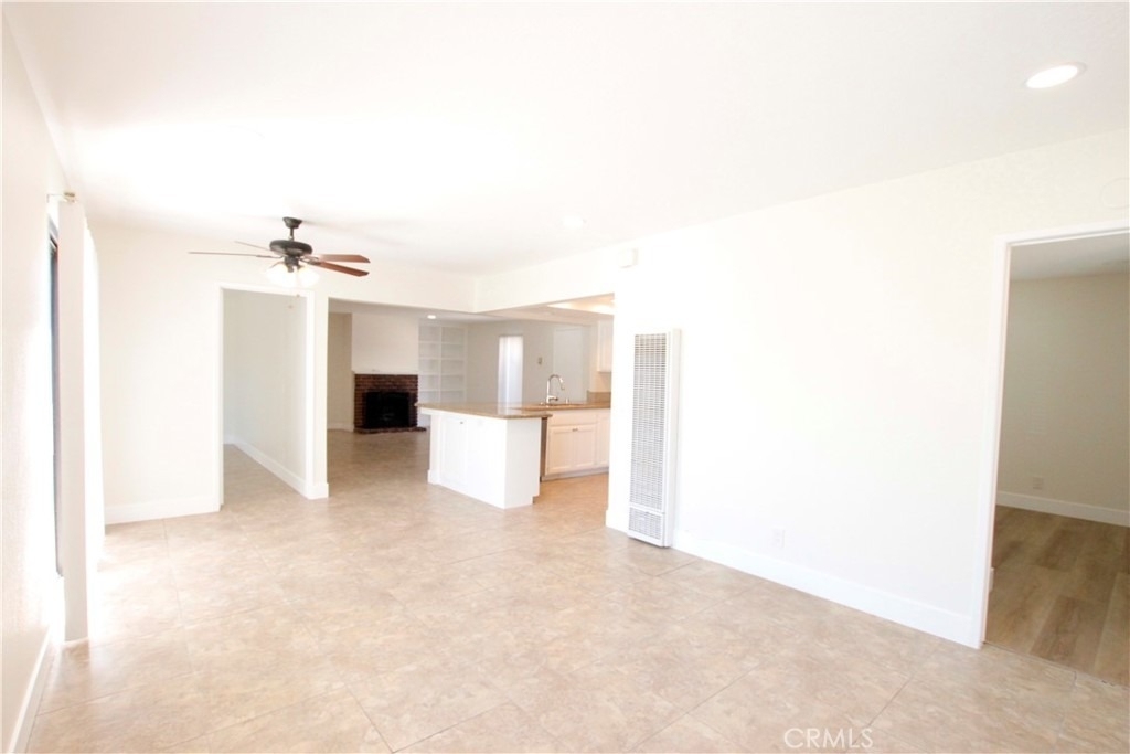 2383 Carlton Place - Photo 16