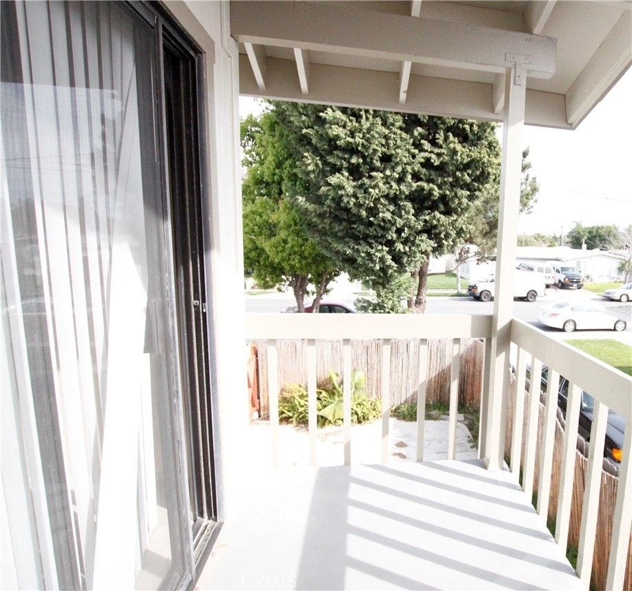 2383 Carlton Place - Photo 8