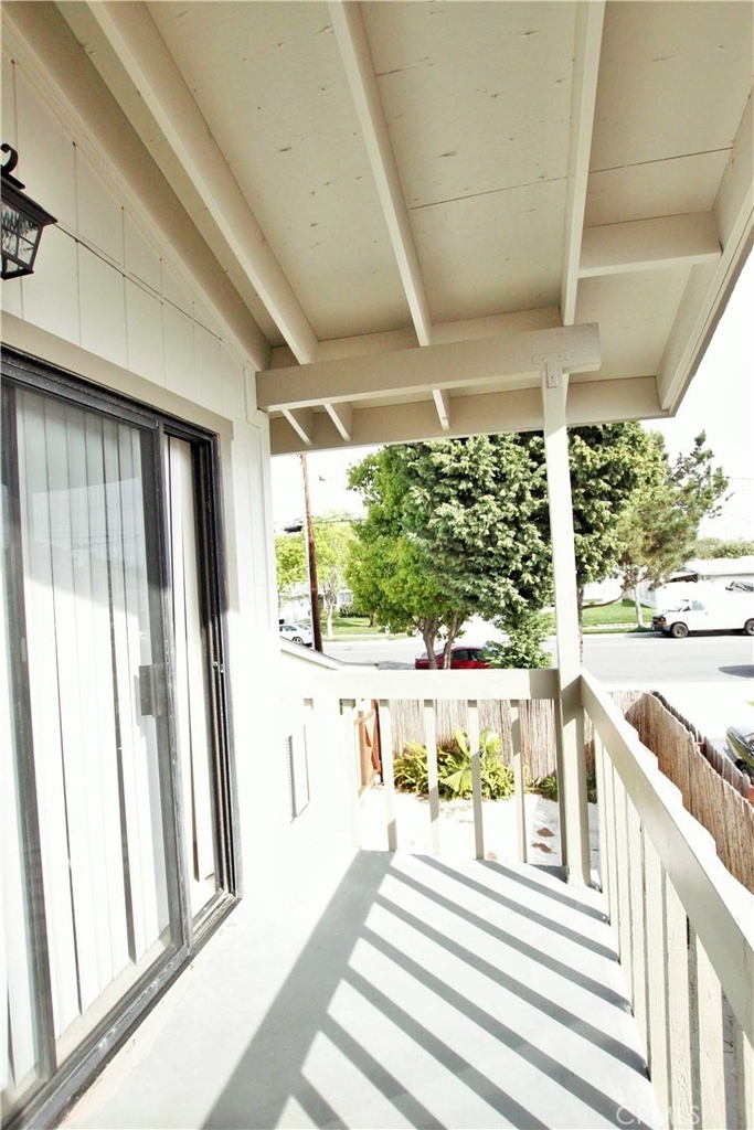 2383 Carlton Place - Photo 9