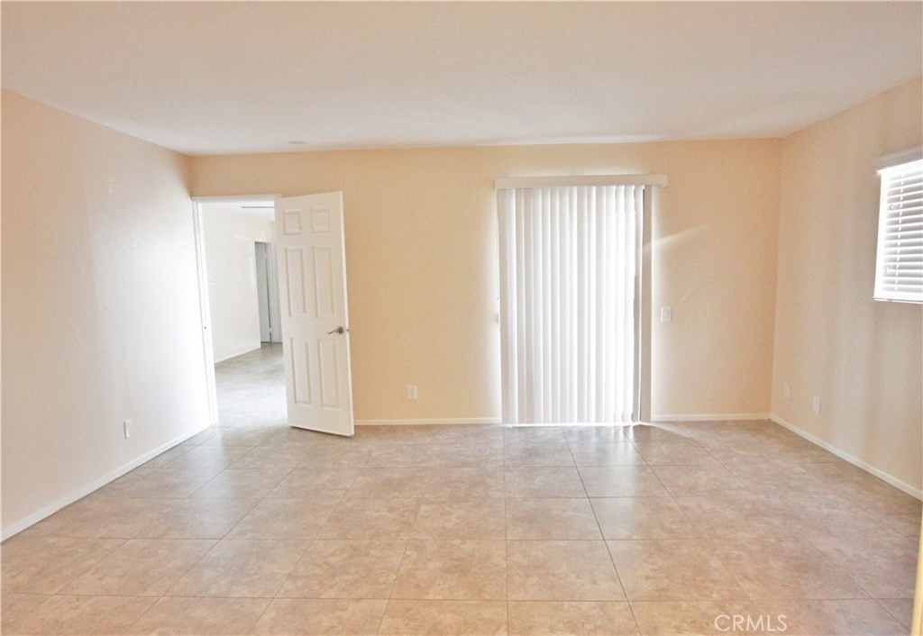 2383 Carlton Place - Photo 13