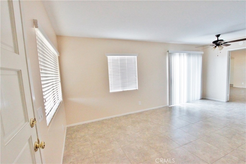 2383 Carlton Place - Photo 5