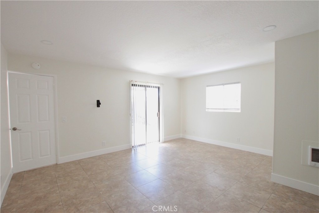 2383 Carlton Place - Photo 25