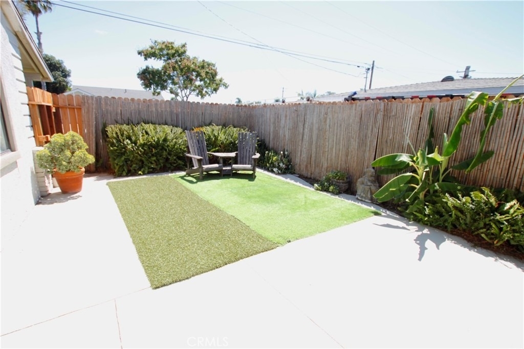 2383 Carlton Place - Photo 37