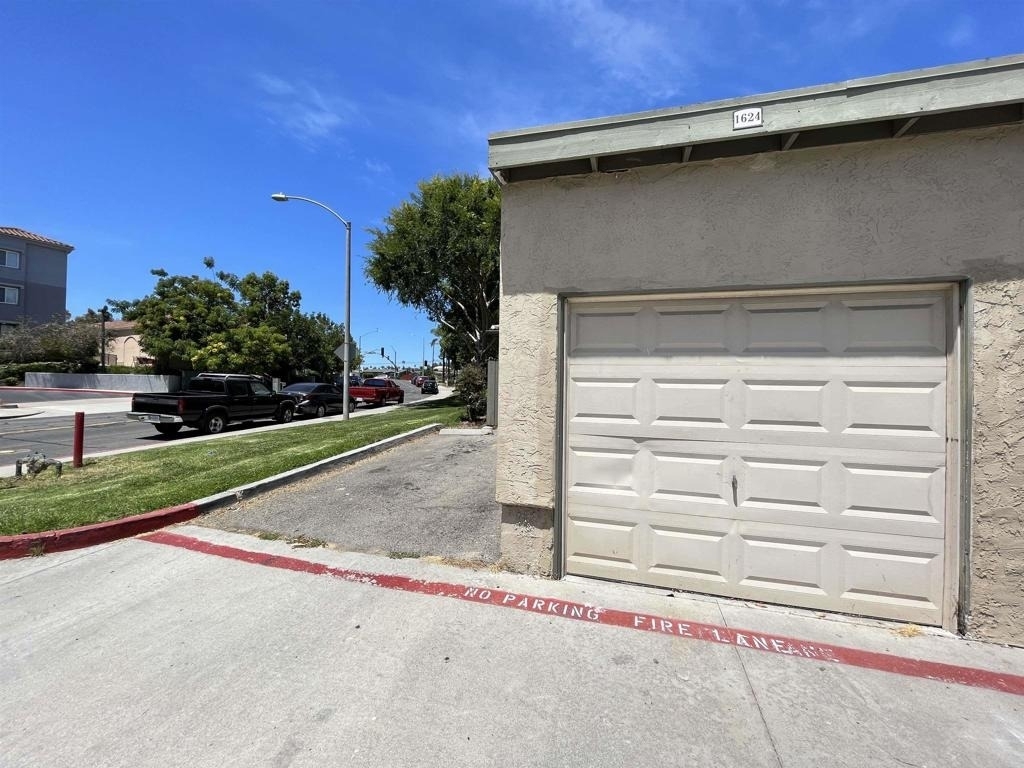 1624 Grandon Avenue - Photo 32