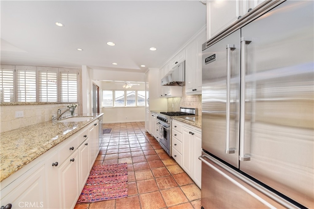 906 Emerald Bay - Photo 7