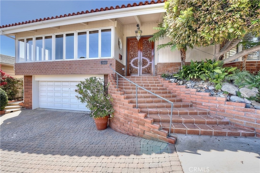 906 Emerald Bay - Photo 1