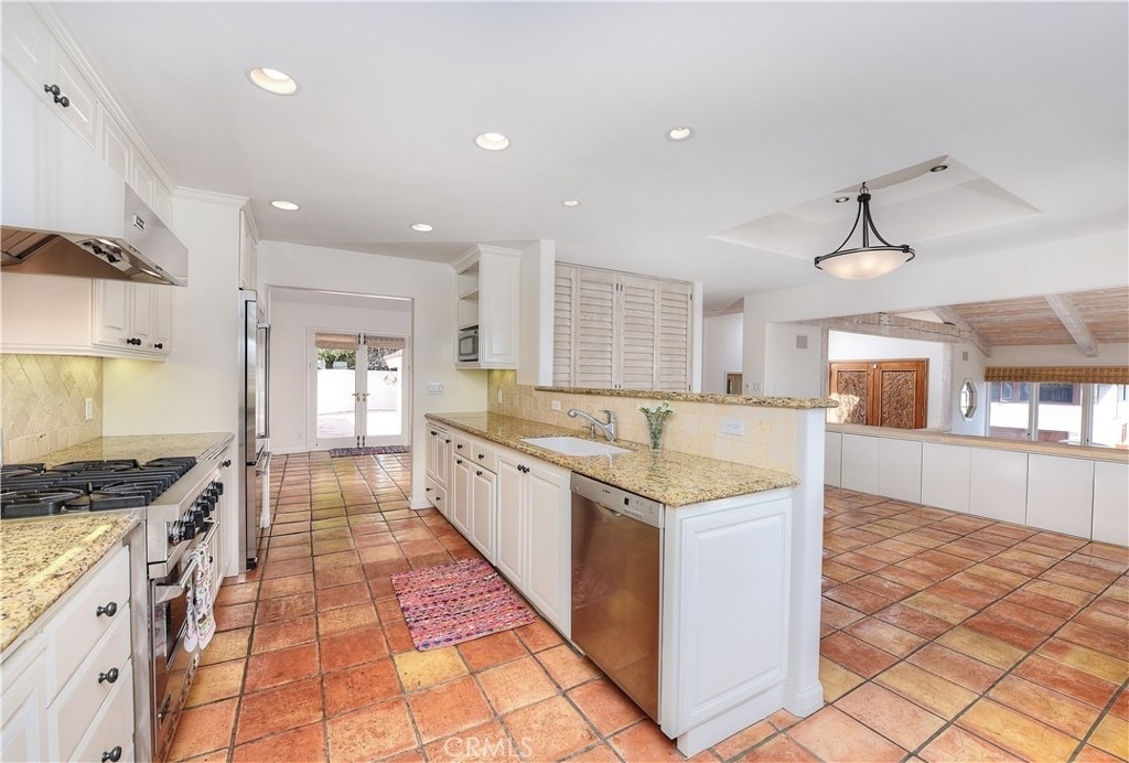 906 Emerald Bay - Photo 9