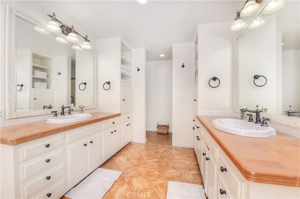 906 Emerald Bay - Photo 20