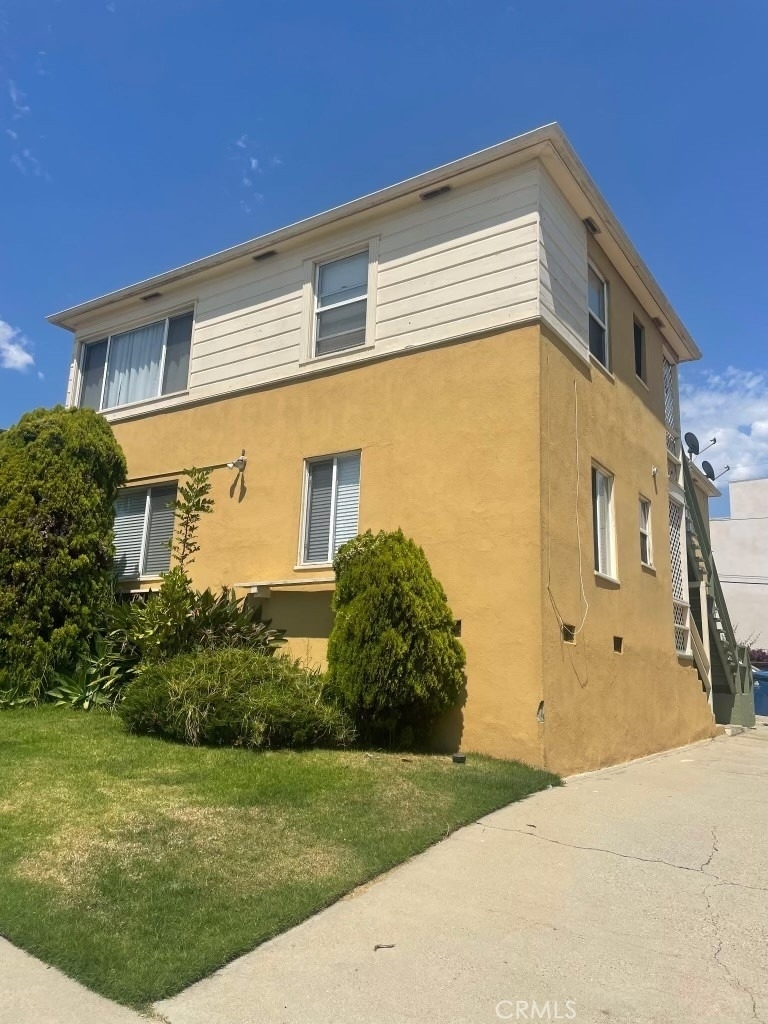 6942 Glasgow St - Photo 0