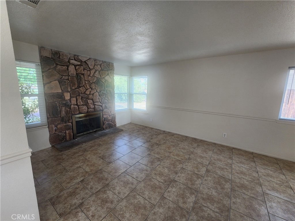 15071 Arlette Drive - Photo 3