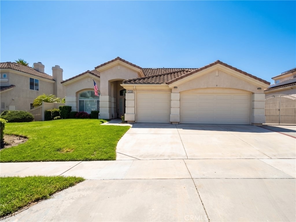 810 Clear Springs Drive - Photo 0