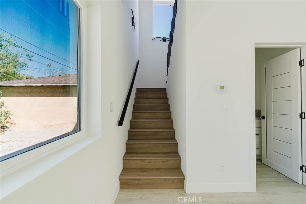 8312 Canterbury Avenue - Photo 7