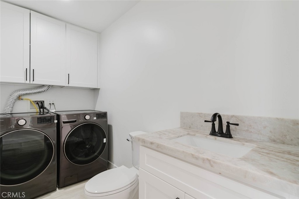 8310 Canterbury Avenue - Photo 11