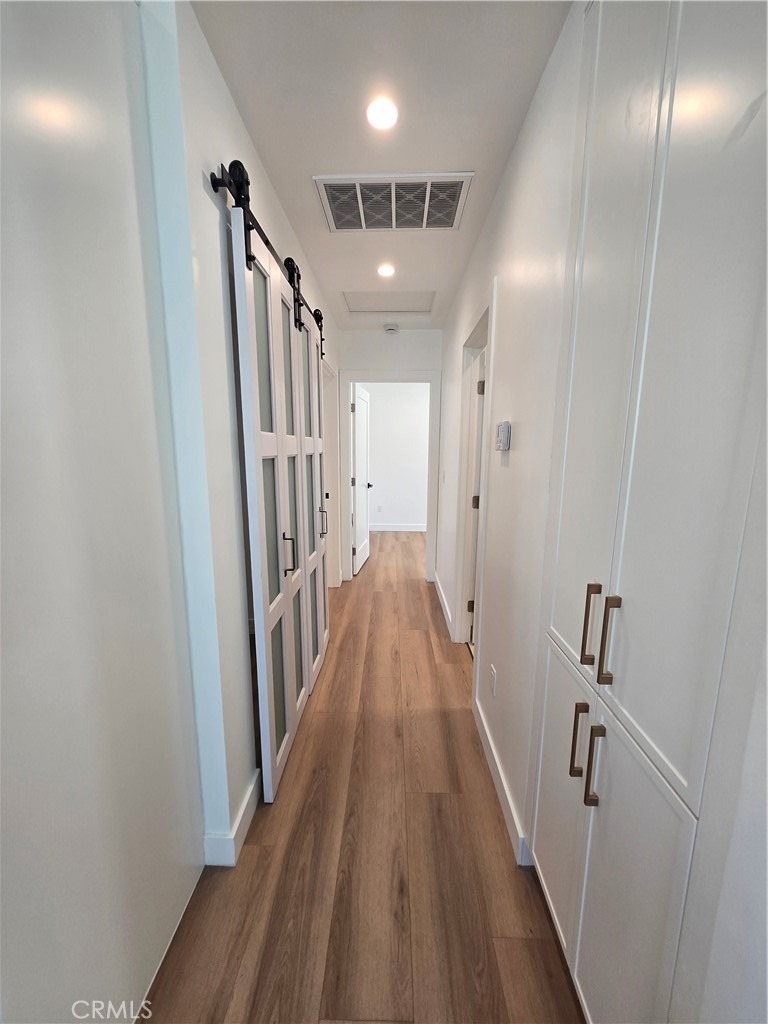 906 Estelle Avenue - Photo 7