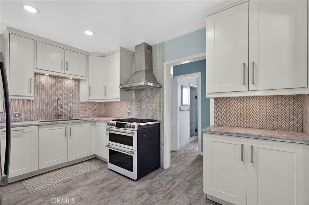 900 E Mountain - Photo 11