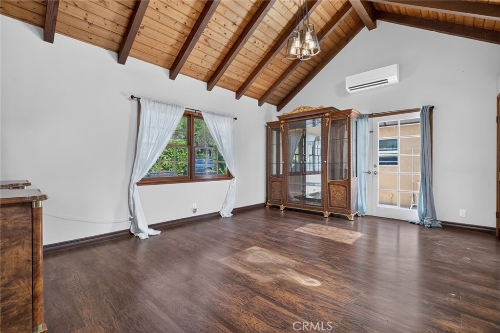 900 E Mountain - Photo 27