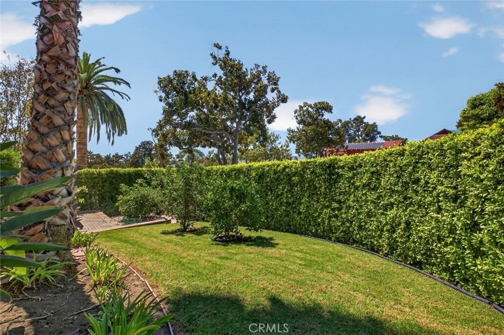 900 E Mountain - Photo 38