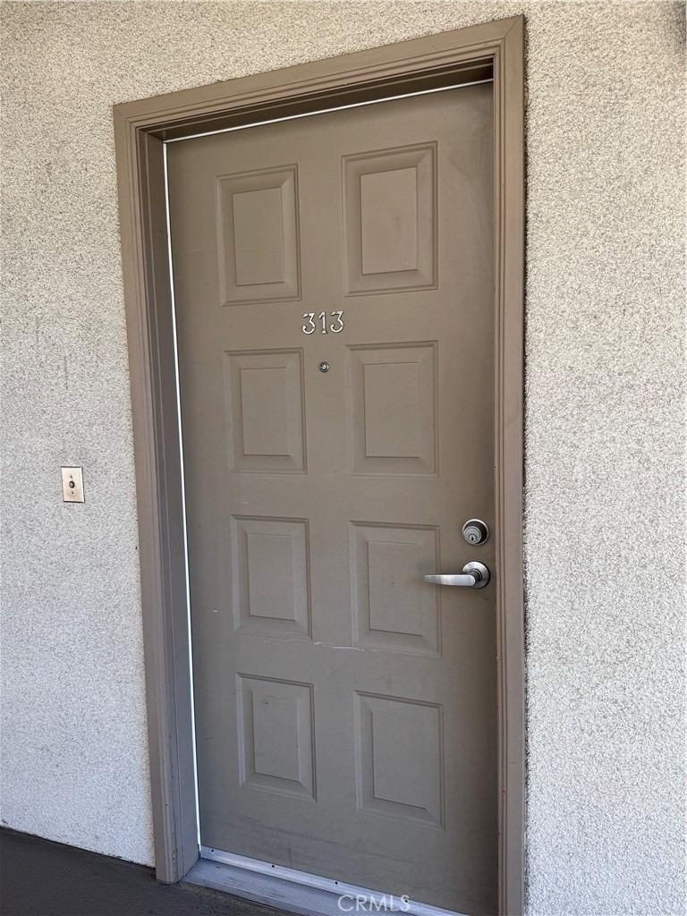 2905 Montrose Ave - Photo 21