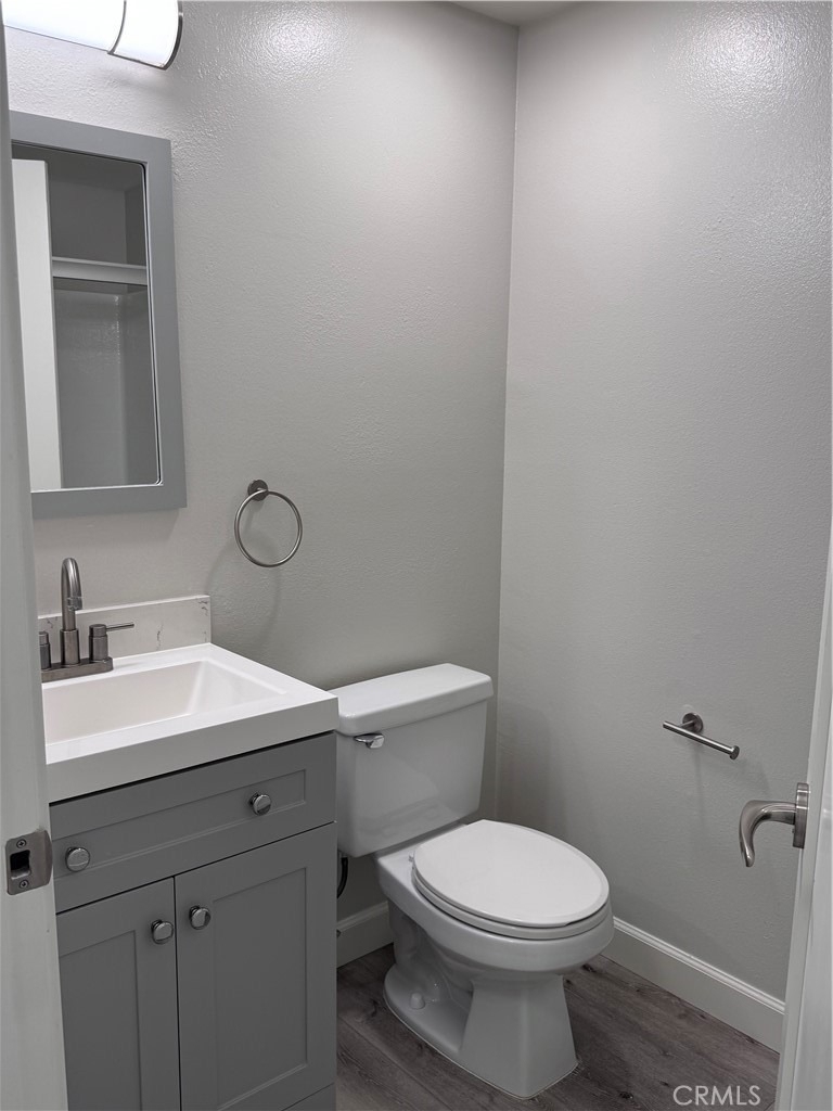 2905 Montrose Ave - Photo 18