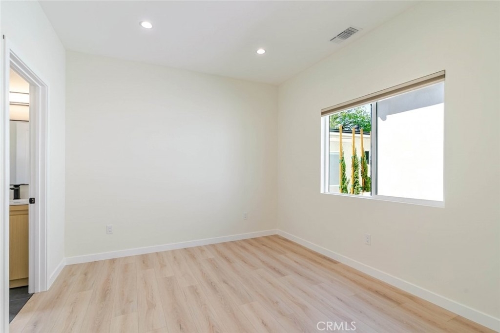 11939 Burton - Photo 12