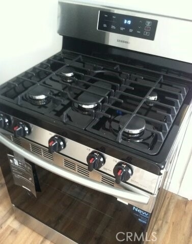 1348 W 22nd - Photo 8