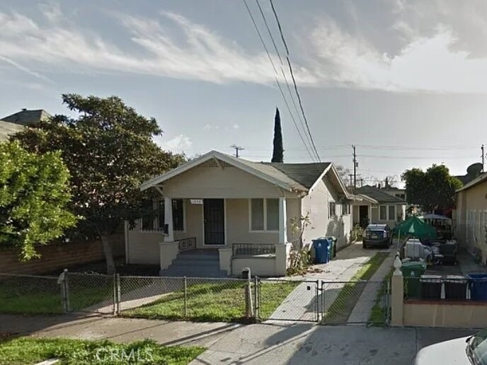 1348 W 22nd - Photo 10