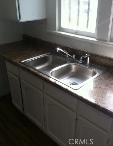 1348 W 22nd - Photo 11