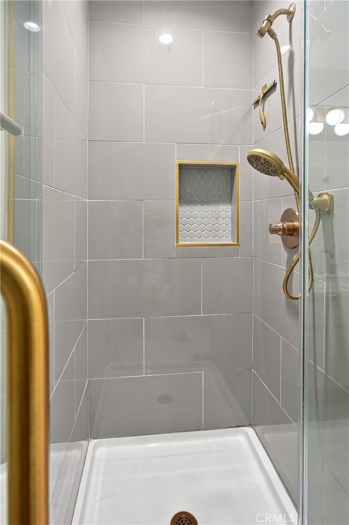 14115 Moorpark - Photo 16