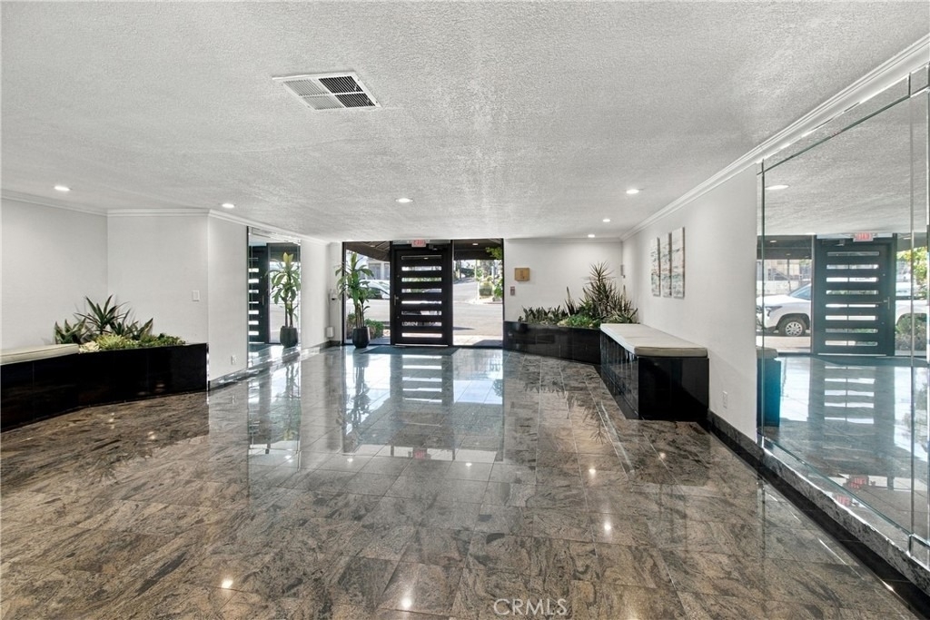14115 Moorpark - Photo 21