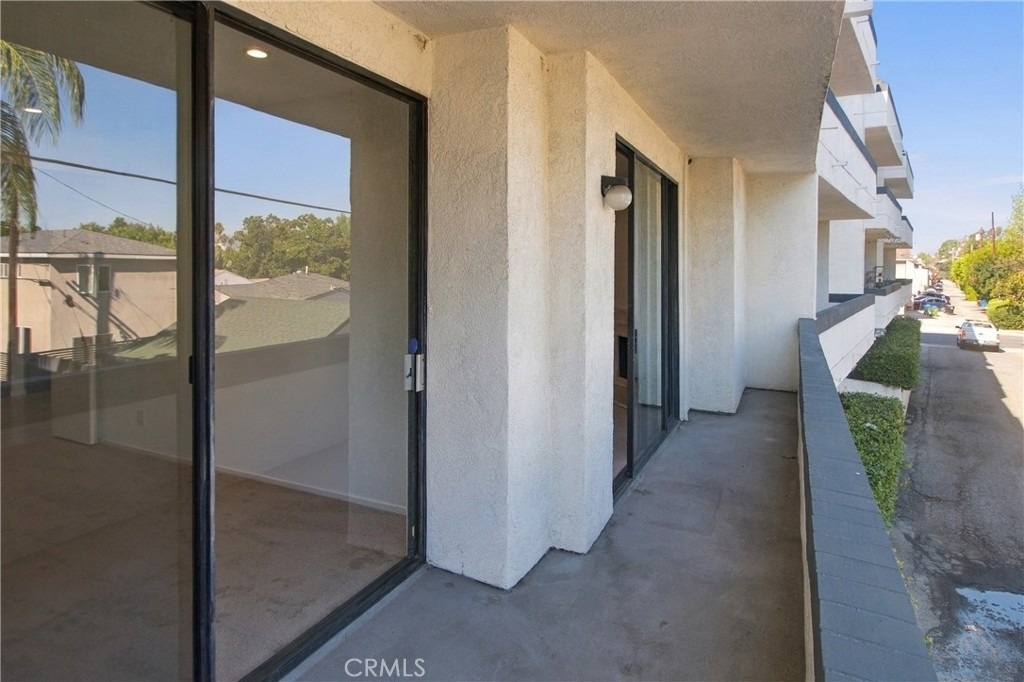 14115 Moorpark - Photo 19
